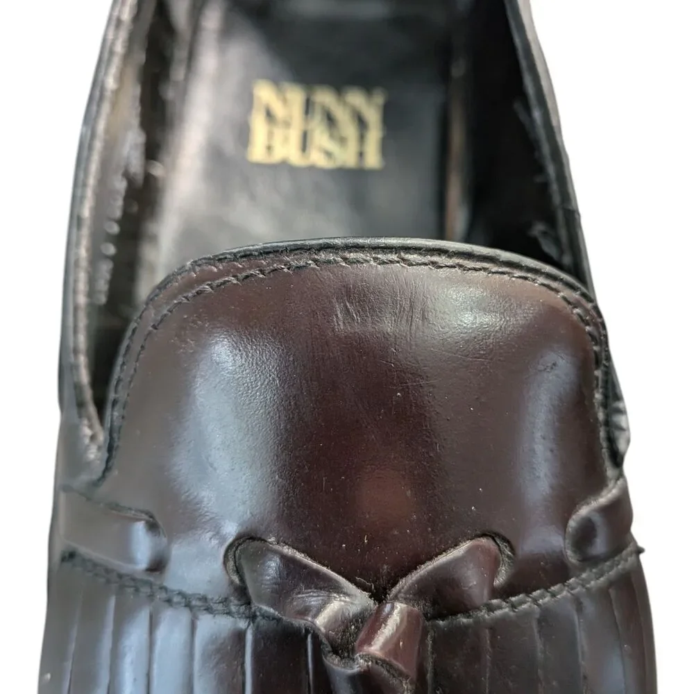 Nunn Bush kiltie tassel wingtip leather loafers in a burgundy oxblood Size 8D